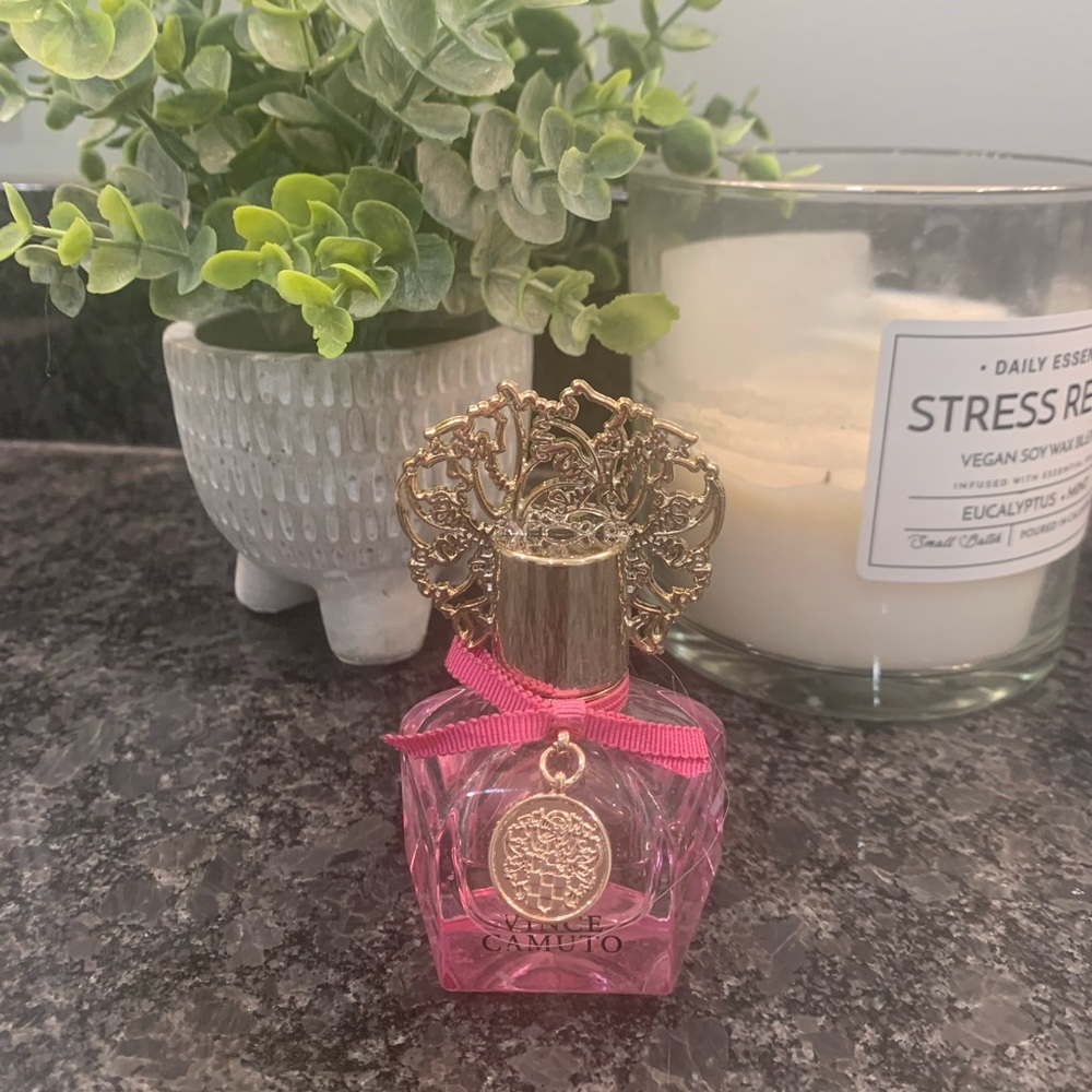 Vince Camuto spray